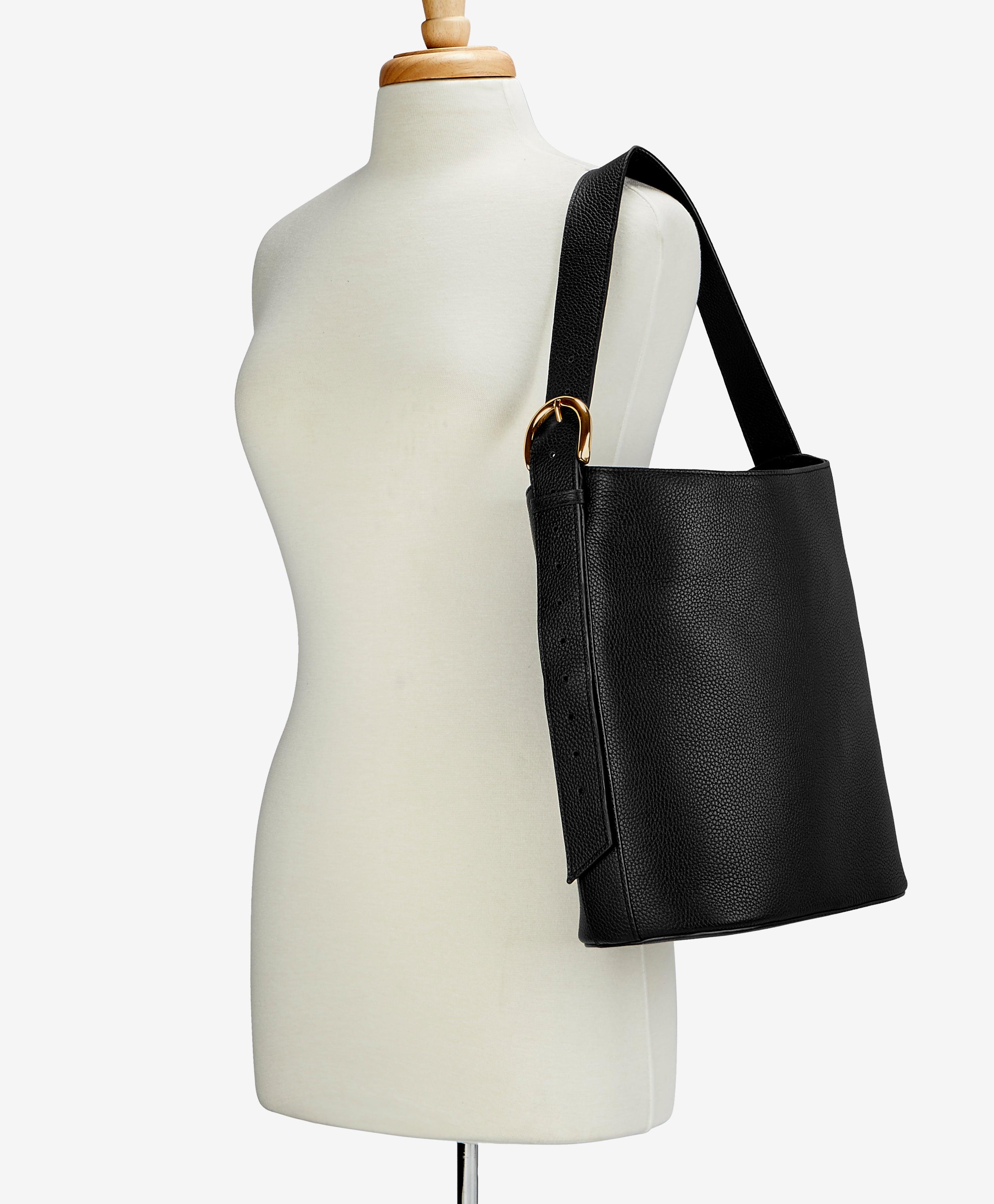 Avery Bucket Bag